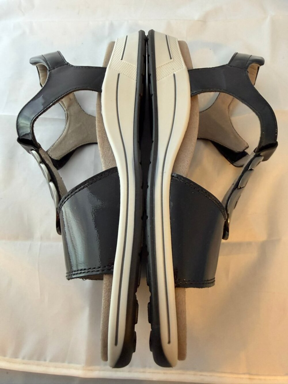 Ara Women's Oregon Sandal - Black Leather Women Size 10.5 NEW With Box - Picture 3 of 7